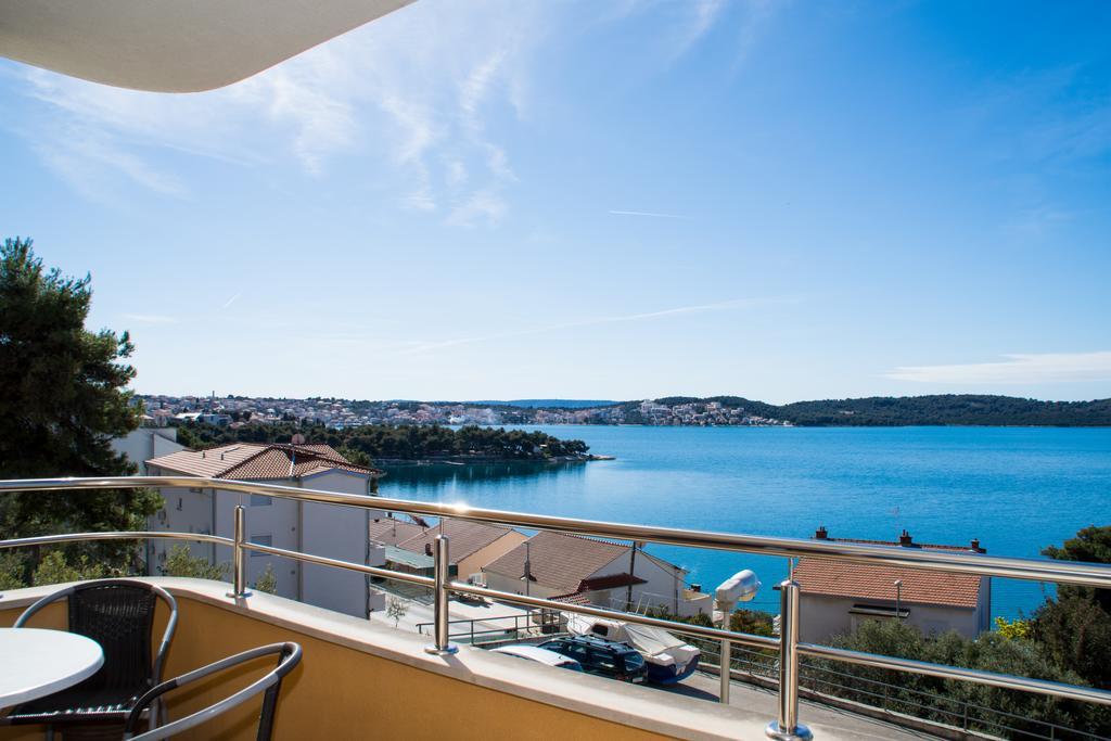 Apartment Labadusa Trogir Exterior foto