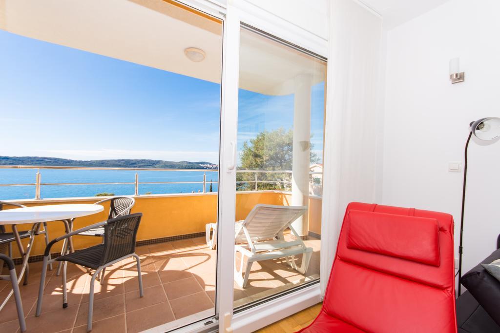 Apartment Labadusa Trogir Exterior foto